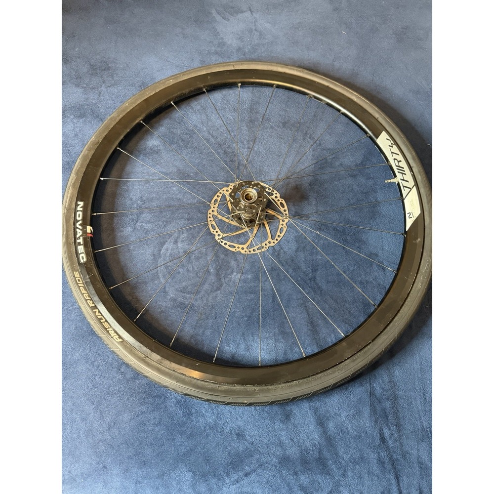 Novatec Carbon Road Disc Front Wheel w Arisun Rapide Tubeless Tire 700c 160mm